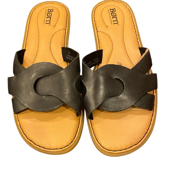 Born Shoes - NWOT Born Sorja Sport Sandal Size 7 black